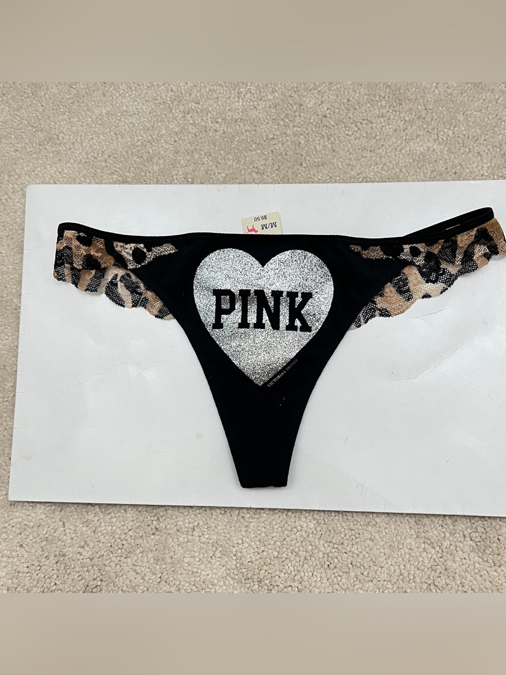 NWT Victoria’s Secret PINK Black Logo Heart Leopard Lace Thong Panties Medium M